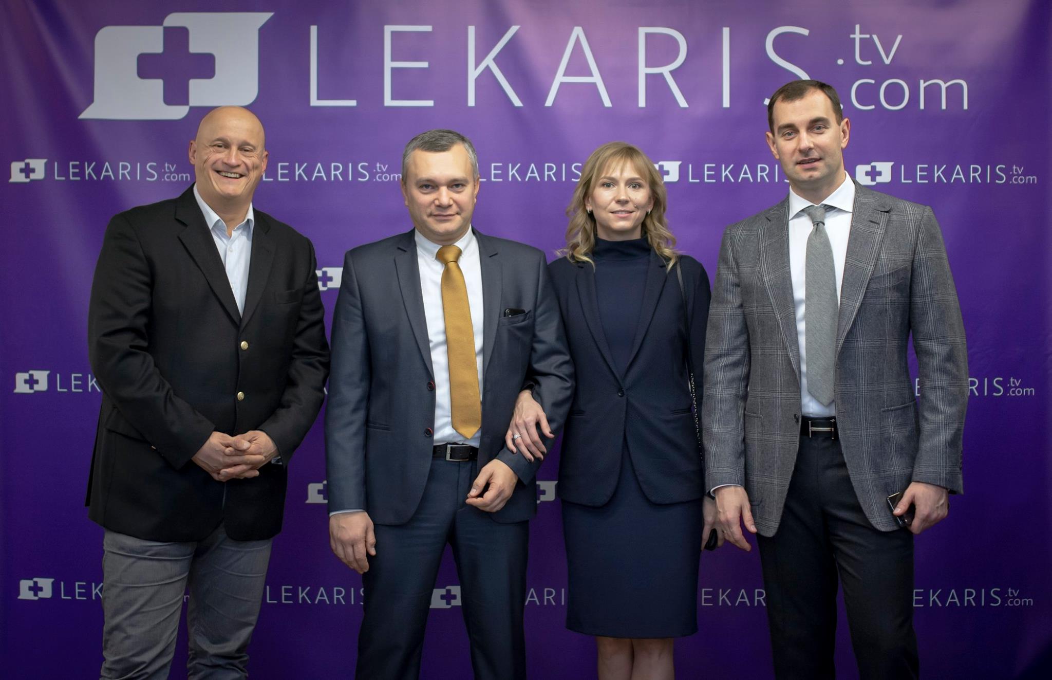 LEKARIS      ,   
